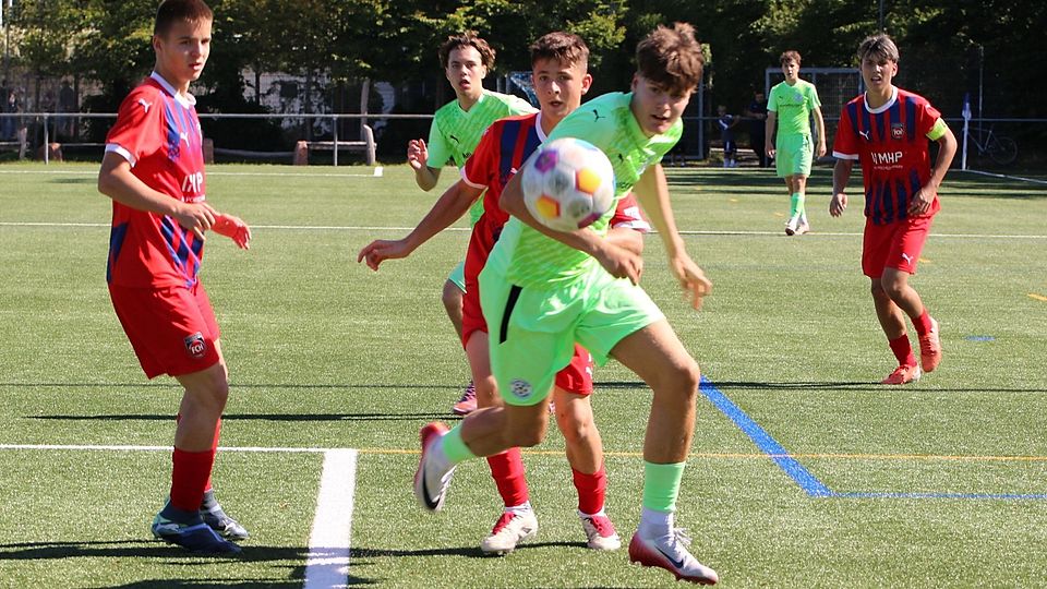 Walldorfs U17 (mint) hat sich sehr gut geschlagen in der Oberliga.