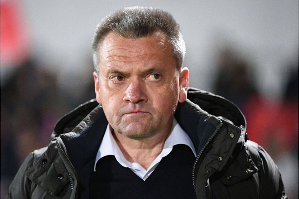SpVgg Unterhaching: Manfred Schwabl will die „Wohlfühl-Oase-Haching“ offenbar endgültig beenden. SpVgg Unterhaching: Manfred Schwabl will die „Wohlfühl-Oase-Haching“ offenbar endgültig beenden.