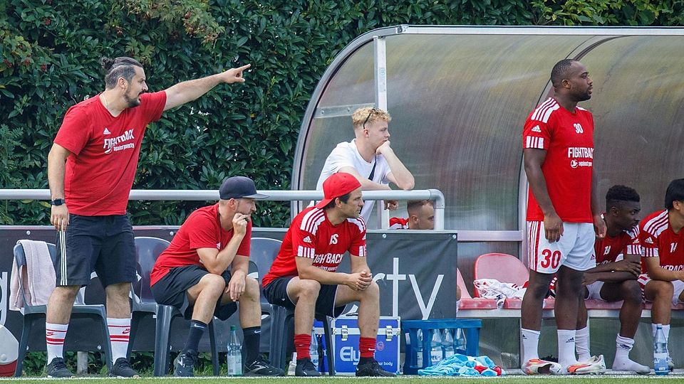 Trennen sich mit einem Remis: Rott und die U23 des 1. FC Düren.