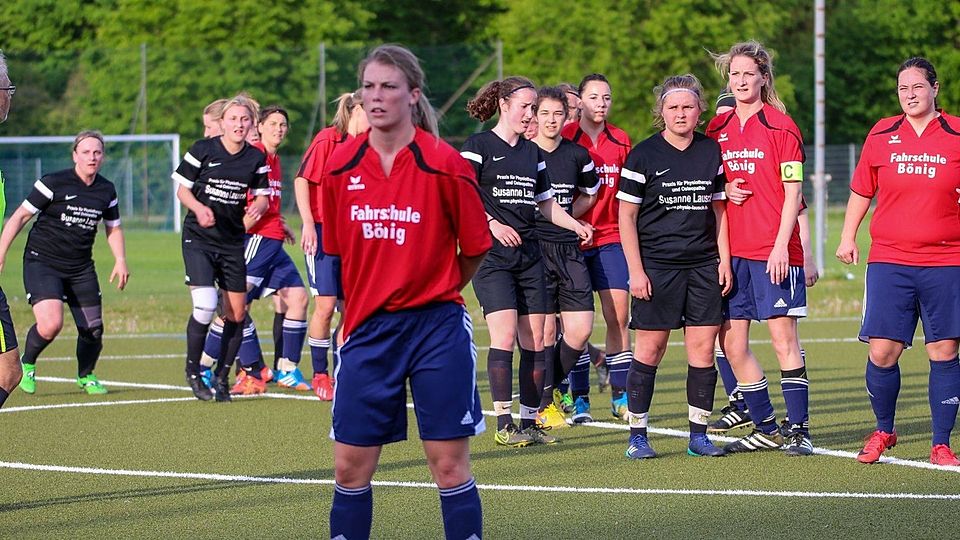Der FC Moosburg stieg in die Kreisklasse auf – spielt in der kommenden Saison aber trotzdem in der untersten Liga.