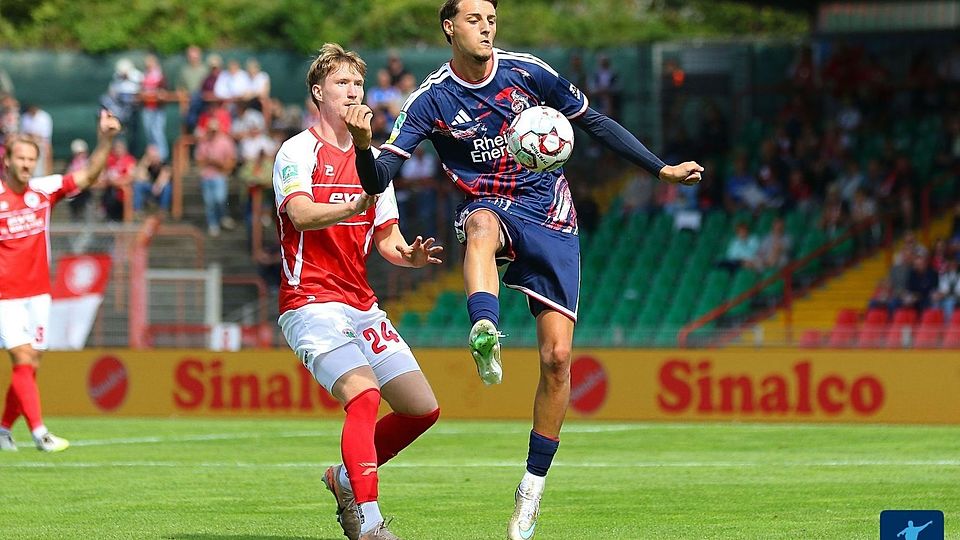 Malek El Mala (r.) wird zum Matchwinner des 1. FC Köln. 
