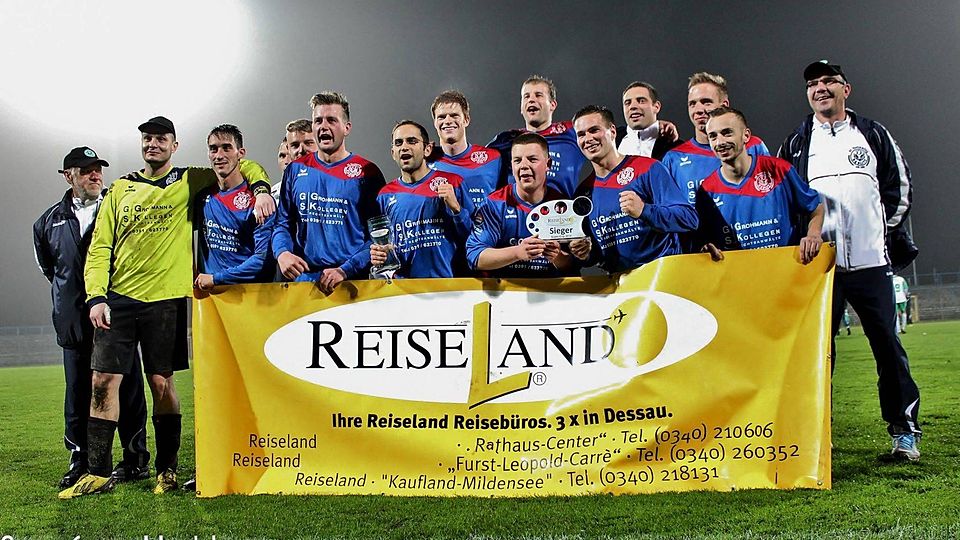 Vorfläming Nedlitz feiert den Sieg im Duell zwischen Kreismeister und Pokalsieger gegen Rodleben. Foto: Harbke