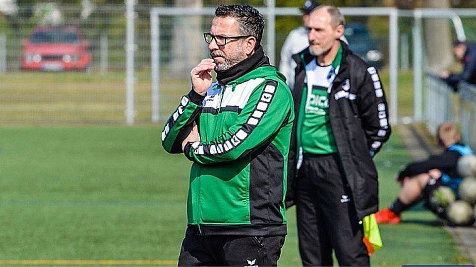 Manfred Lindau (vorne) und Mario Rexilius (hinten) standen am vergangenen Wochenende das letzte Mal an der Mastbrucher Linie.F: Rogala