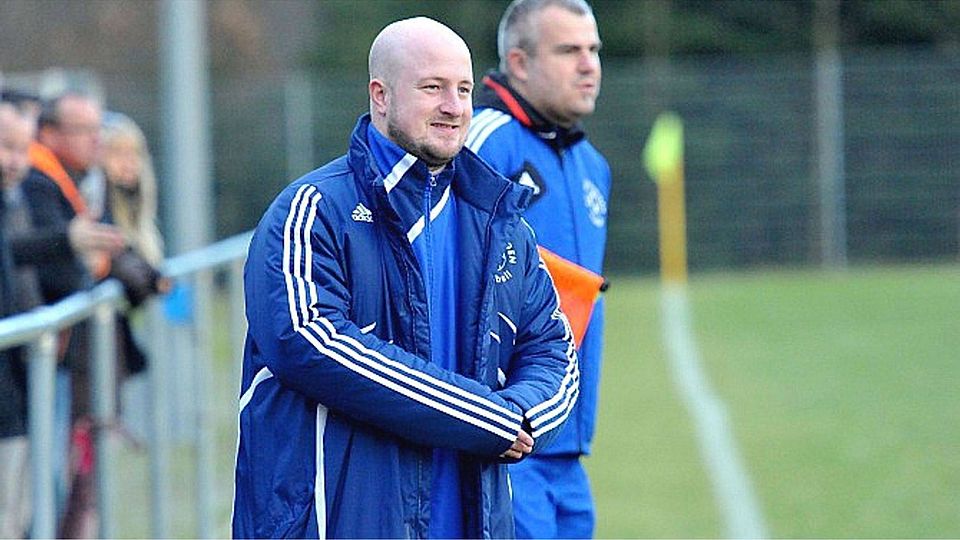 Mötzingens Co-Trainer Matthias Haarer (vorne): "Der Spieler ist auch nur ein Mensch" Foto (Archiv): Holom