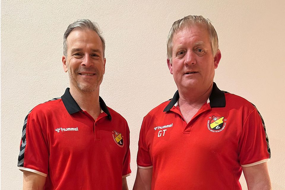 Aschenaus Vorstand Thomas Gäch (re.) mit Neu-Trainer Carsten Stockinger 