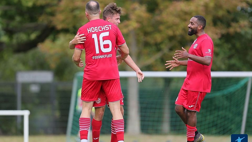 Nach dem 5:1-Sieg gegen die SG Oberliederbach II steht die SG Hoechst bereits am 28. Spieltag als Meister fest.