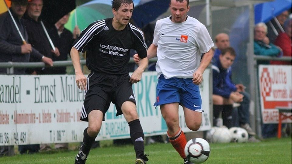 Ruhmannsfeldens neue Sturmhoffnung: Matthias Pauli (re.)  Foto:Grübl