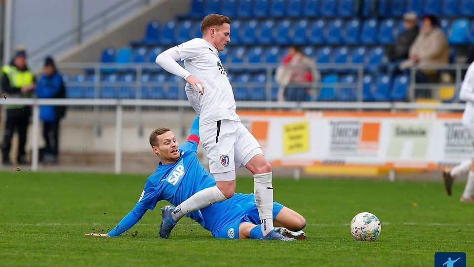 Spitzenreiter Stuttgarter Kickers Torlos, VfB Stuttgart II Siegt Klar ...