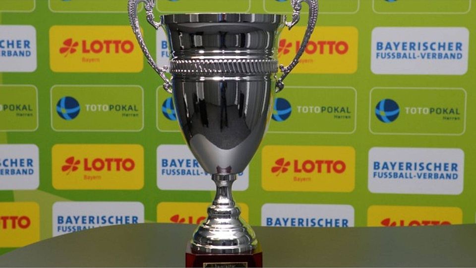 Der bayerische Toto-Pokal. Foto: Archiv