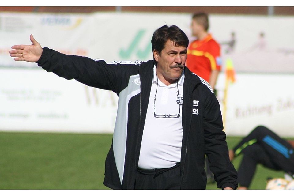 Der Punktgewinn in Weiden ist bereits abgehakt - nun fordert Coach Sepp Beller von seiner Elf auch in Burglengenfeld etwas Zählbares