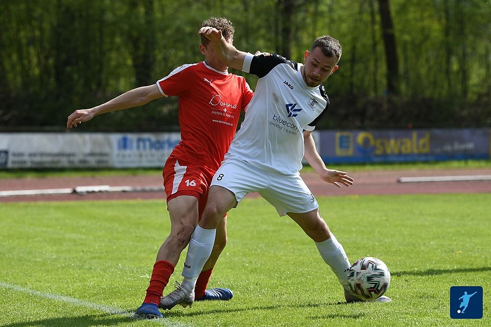 Niels Kraschinski (am Ball) wechselt als großer Hoffnungsträger zum SV Pankofen zurück 