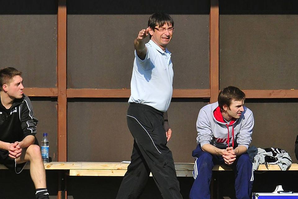 Ein Bild aus vergangenen Tagen: Robert Mühlbauer coachte einst die Landesligisten Freier TuS und Bad Abbach. Ein Bild aus vergangenen Tagen: Robert Mühlbauer coachte einst die Landesligisten Freier TuS und Bad Abbach.