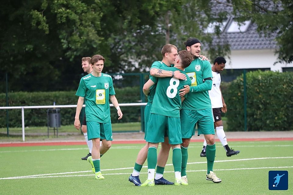 Der SC Elsdorf hat einen Punkt weniger auf dem Konto als Blau-Weiß Köln – hat aber in der Bezirksliga 3 auch noch die Chance auf den Meistertitel!