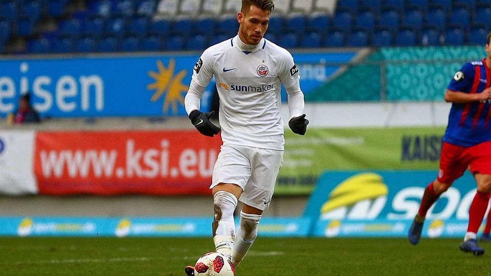 Jonas Hildebrandt kehrt zum FC Energie Cottbus zurück.