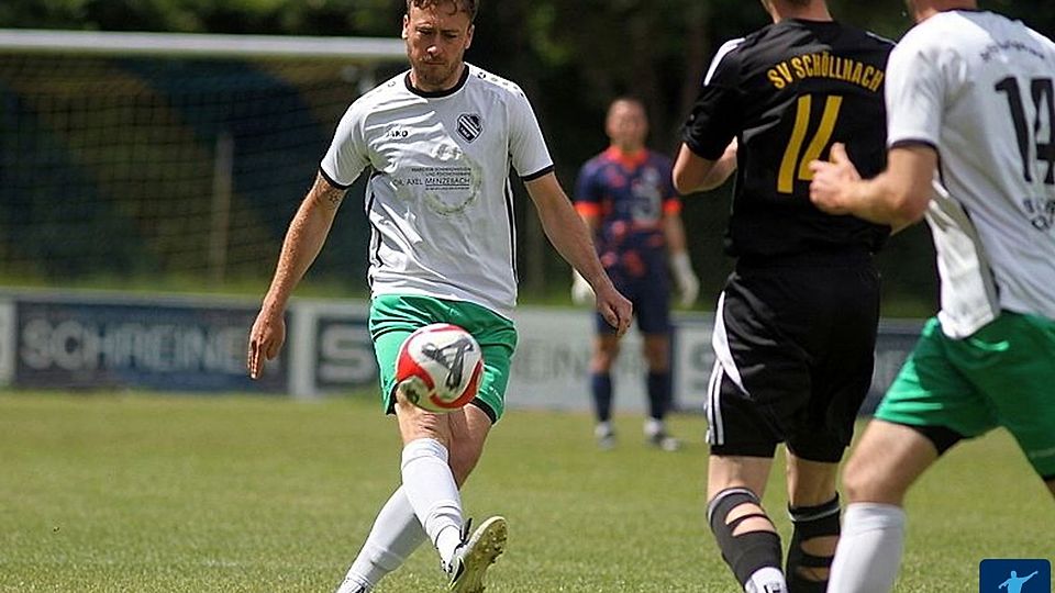 Tobias Fuchs (am Ball) wird sich nach sechs Jahren von der SpVgg Mariaposching verabschieden.