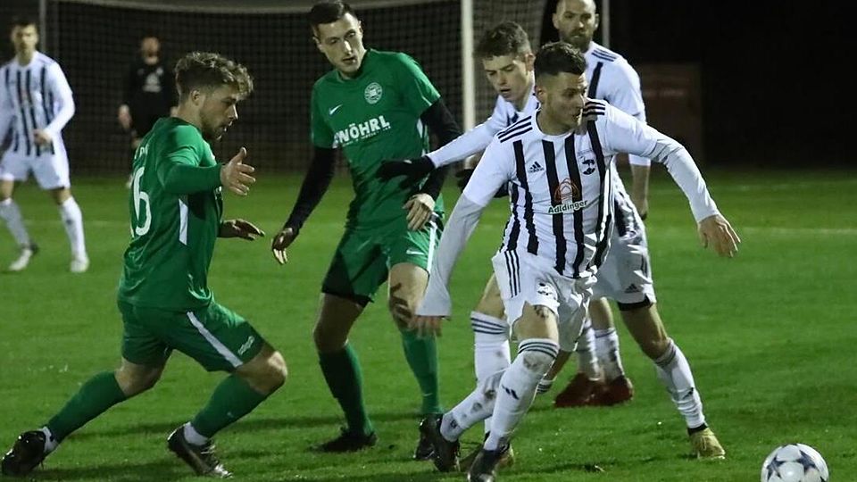 Wollen den Favoriten ärgern: Die Kranzberger um Florian Kleidorfer (am Ball) könnten zum Party-Verderber für den SVA Palzing werden.