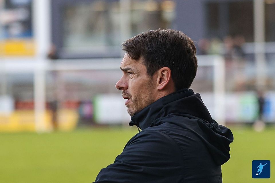 Markus Feulner muss mit seiner Augsburger Profireserve auf seinem Abstiegs-Relegationsplatz überwintern.