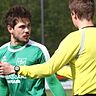 Hey, Schiri, wir spielen bald Bayernliga... Stefan Nefzger (links) und der TSV Jetzendorf dürfen träumen.