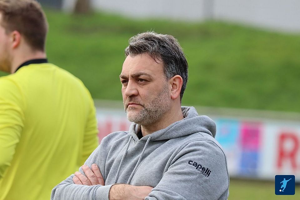 Trainer von TuRU Düsseldorf: Francisco Carrasco.