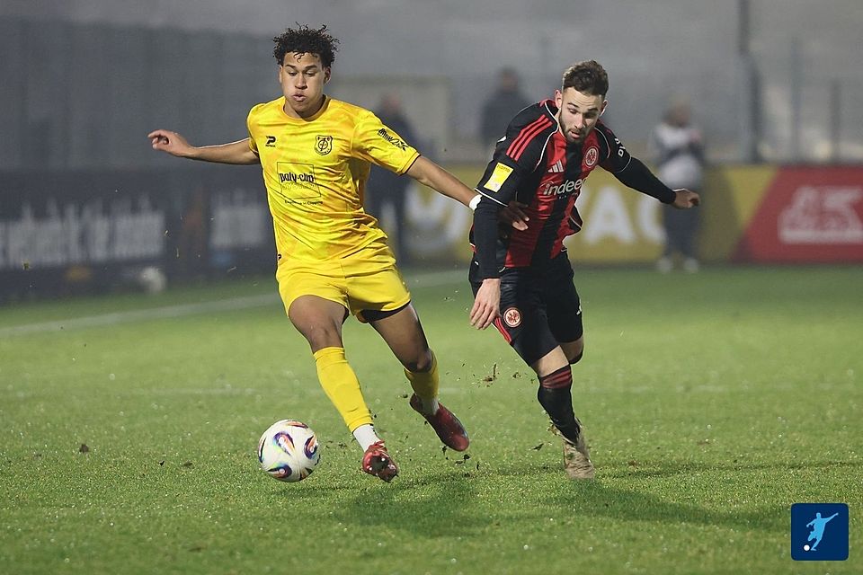 Ihn hat es nun auch erwischt: Angel Arthee wird dem FC Eddersheim nach einer Verletzung im Pokalspiel beim SV Kriftel mehrere Wochen fehlen. Ihn hat es nun auch erwischt: Angel Arthee wird dem FC Eddersheim nach einer Verletzung im Pokalspiel beim SV Kriftel mehrere Wochen fehlen.