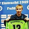 Daniel Hemicker hat seinen Vertrag beim RSV Eintracht verlängert.