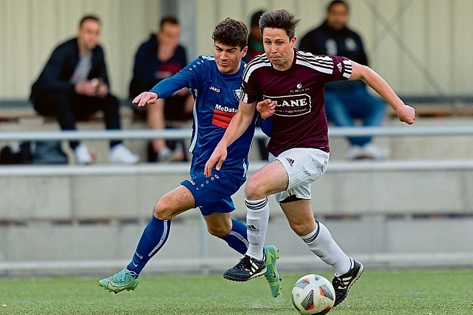 Constantin Pietsch (rechts) und der SC Melle II gewannen das Lokalduell mit Niklas Göhrs und dem TSV Riemsloh. Constantin Pietsch (rechts) und der SC Melle II gewannen das Lokalduell mit Niklas Göhrs und dem TSV Riemsloh.