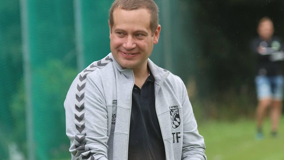 Voller Vorfreude auf die neue Saison: Thomas Fischer soll nach fünf vergeblichen Anläufen zum Aufstieg in die Bezirksliga das Teambuilding stärken und mögliche Blockaden lösen.