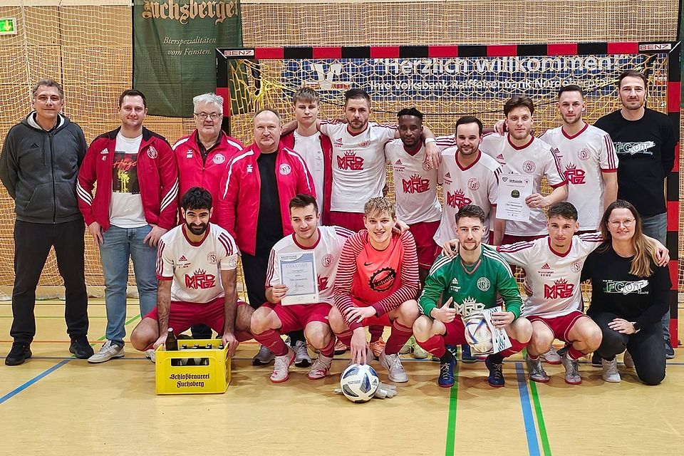Der TSV Tännesberg qualifiziert sich durch den Sieg beim Fuchsberger-Cup für die Futsal-Bezirksmeisterschaft 2025.