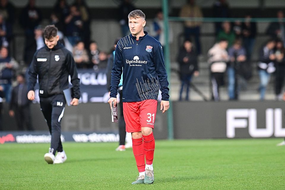Florian Schmid sitzt in der 3. Liga häufig nur auf der Bank, holt sich in der Bayernliga aber Spielpraxis.