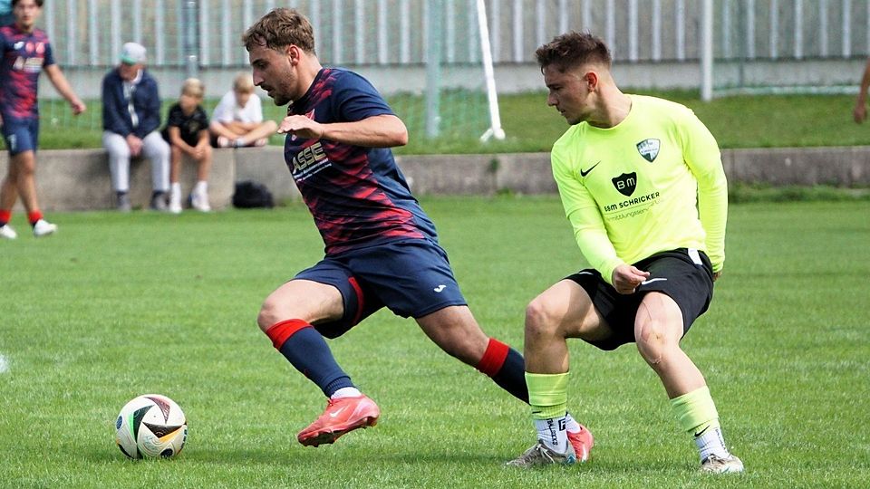 Tabellenführer Türk Spor Grafing schießt Lokalrivalen VfR Garching II ab.