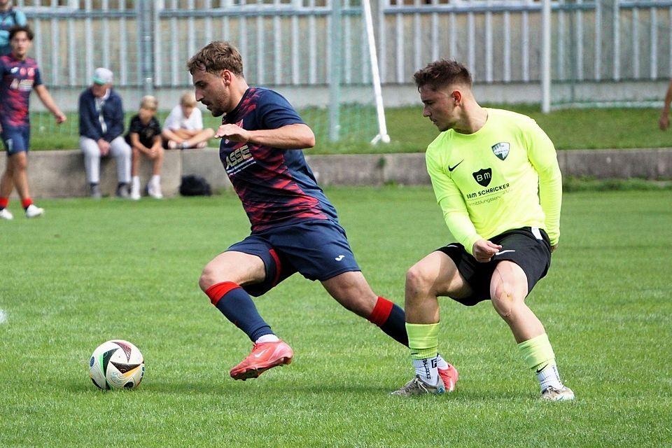 Tabellenführer Türk Spor Grafing schießt Lokalrivalen VfR Garching II ab.