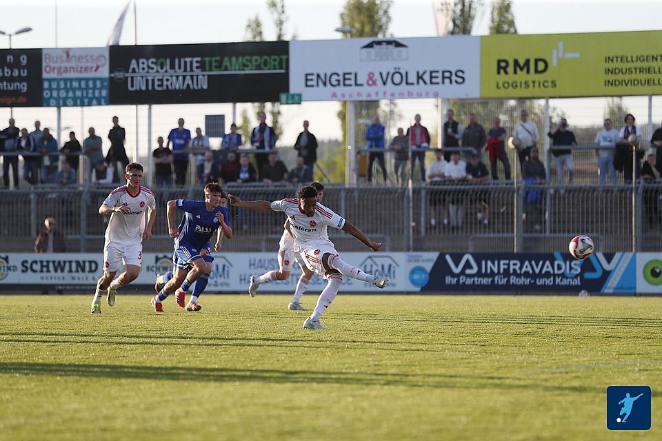 Der FC Eddersheim könnte einige Heimspiele eventuell im Aschaffenburger "Stadion am Schönbusch" austragen. Der FC Eddersheim könnte einige Heimspiele eventuell im Aschaffenburger "Stadion am Schönbusch" austragen.