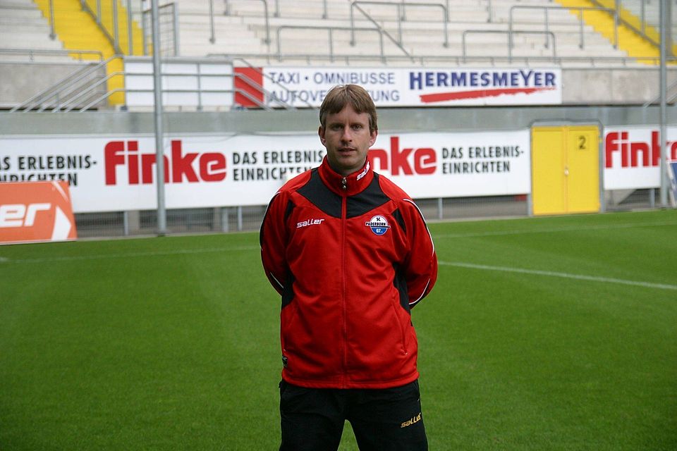 Trifft auf seinen alten Verein: Axel Hildebrandt, Trainer der Lippstädter U19, hier noch im Trainingsanzug des SC Paderborn 07.