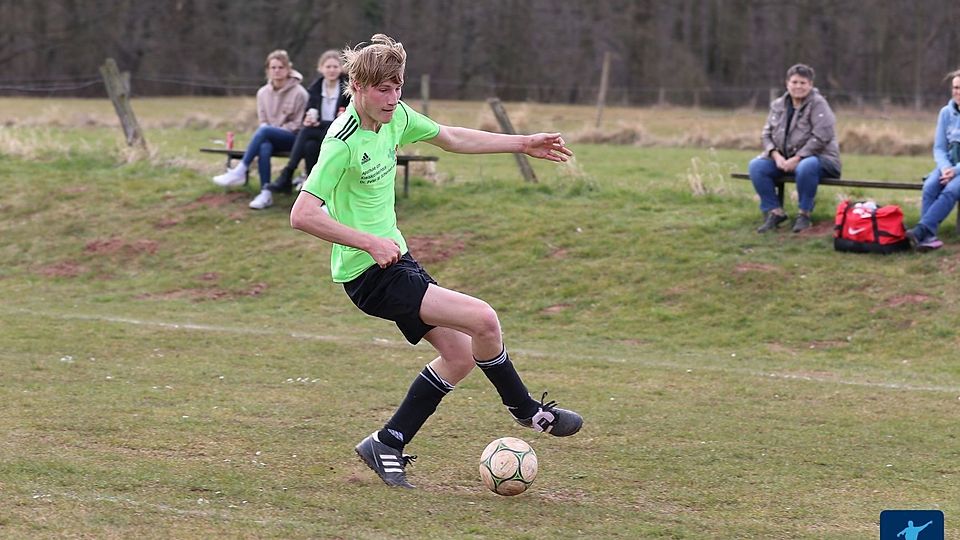 Sicherte gegen Erftstadt-Lechenich spät einen Punkt - Mechernichs Franz Evertz