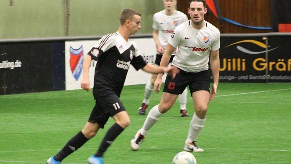 Nachdem sich der FC Dorndorf (dunkle Trikots) zunächsten den Sieg in der Gruppe A sicherte und im Halbfinale den TSV Weißtal ausschaltete, gewann der hessische Gruppenligist auch das Finale gegen Gastgeber SV Fortuna Freudenberg (weiße Trikots). 