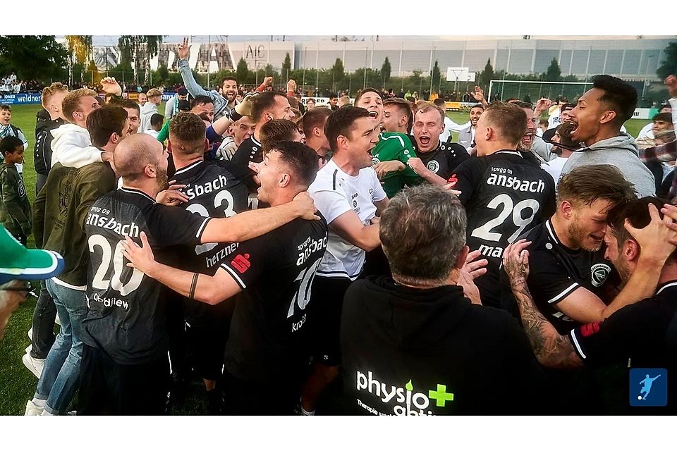 Nach der erfolgreichen Relegation gab es bei den Ansbachern kein Halten mehr.