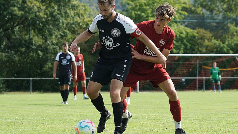 U19-Spieler Rafael Mielke (rechts) traf zum zwischenzeitlichen 2:1 für den TSV