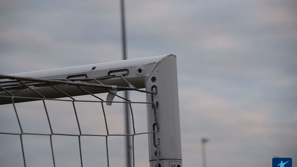 BW Dingden II gewinnt ein spannendes Duell knapp mit 3:2 durch ein Treffer in der Schlussphase.