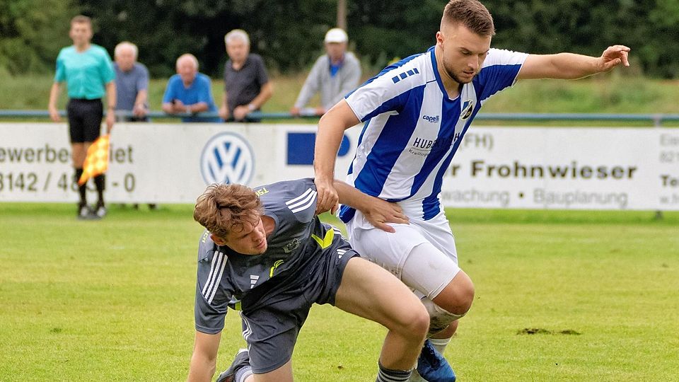 Laufstarker Abräumer: Matej Bonic (r.) überzeugte zuletzt auf der Sechs. Gegen Gilching am Mittwochabend muss der SV Planegg auf den 25-Jährigen verzichten.