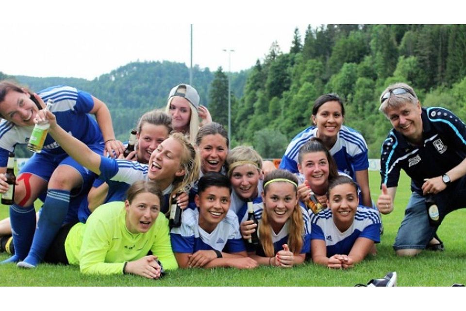 Die Frauen-Mannschaft des TSB Ravensburg schaffte mit einem 1:0-Sieg am letzten Spieltag den Klassenerhalt in der Fußball-Landesliga. privat