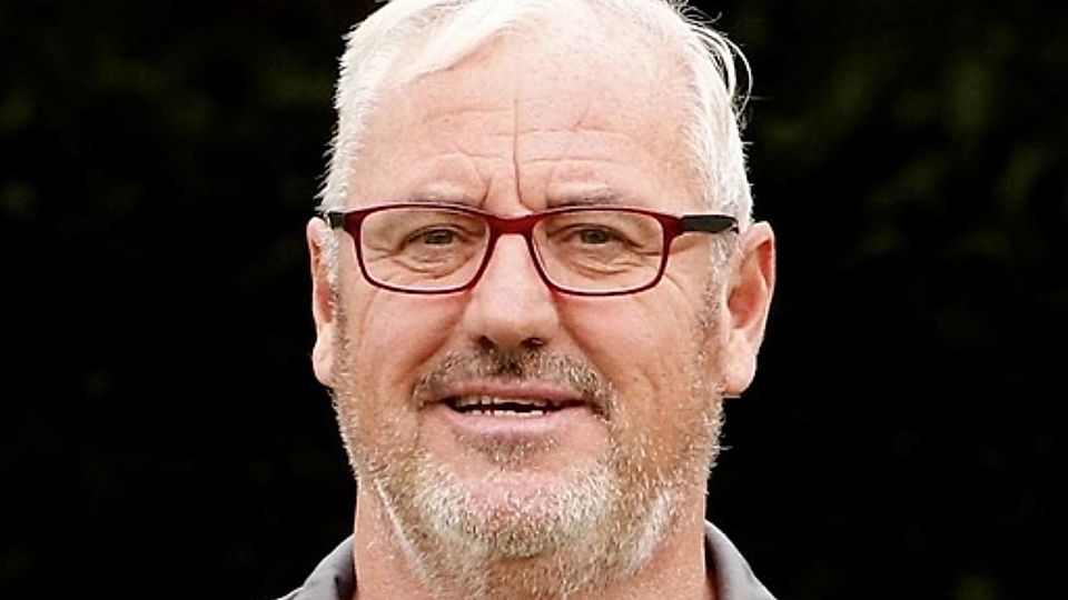 Michael Pütz ist Trainer der B-Juniorinnen des SV Menden.
