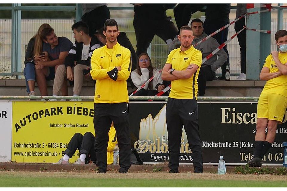 Genaue Beobachter: Kim Ginkel und Florian Auer (rechts) sind mit dem SV Geinsheim im Hessenpokal gefordert.