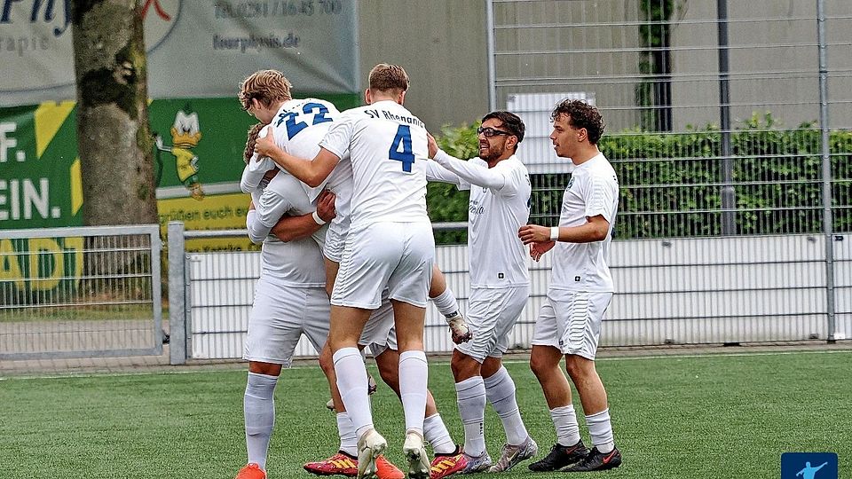 Rhenania Bottrop bekommt es mit dem starken 1. FC Hirschkamp zu tun.