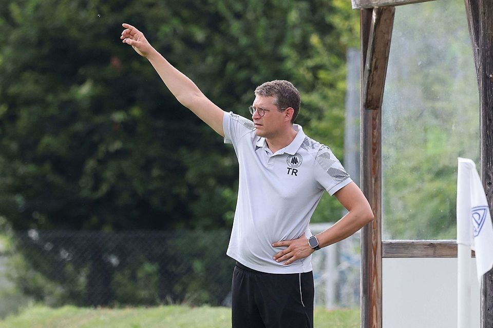 Neuried Trainer Thomas Hiechinger darf sich über drei Neuzugänge freuen