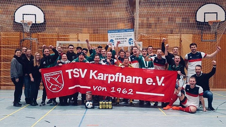 Der TSV Karpfham erkämpfte sich in einem packenden Endspiel gegen den 1. FC Passau den Titel des Landkreismeisters.