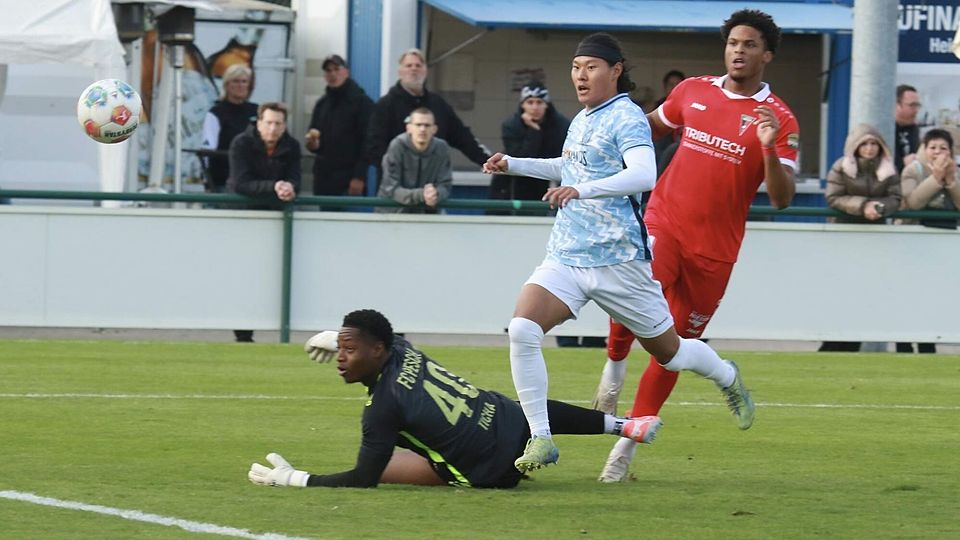 Feiner Abschluss: David Arize markiert das 1:0 für den FC Wegberg-Beeck.