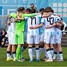Die kleinen Löwen haben es am letzten Spieltag dieser Saison selbst in der Hand: An der heimischen Spielstätte an der Grünwalder Straße soll ein Sieg her, damit sich die Mannschaft von Trainer Alper Kayabunar die Krone aufsetzen und die Meisterschaft feiern kann.