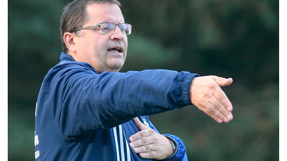 Bis zum Saisonende Trainer in Schwefingen: Bernd Keiser (50). Foto: Scholz