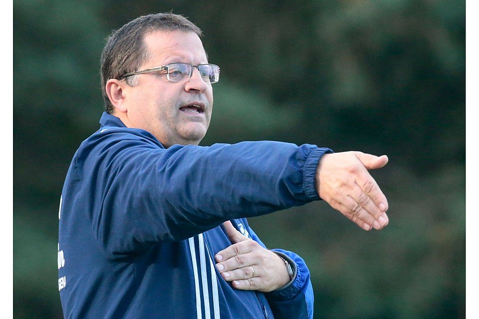 Bis zum Saisonende Trainer in Schwefingen: Bernd Keiser (50). Foto: Scholz