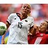 Eine Nationalspielerin für Bayern. Mandy Islacker soll Schwung in die FCB-Offensive bringen. (Foto: AFP)